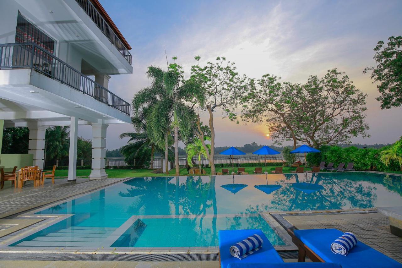 Diya Dahara Lake Resort Yala Exteriér fotografie