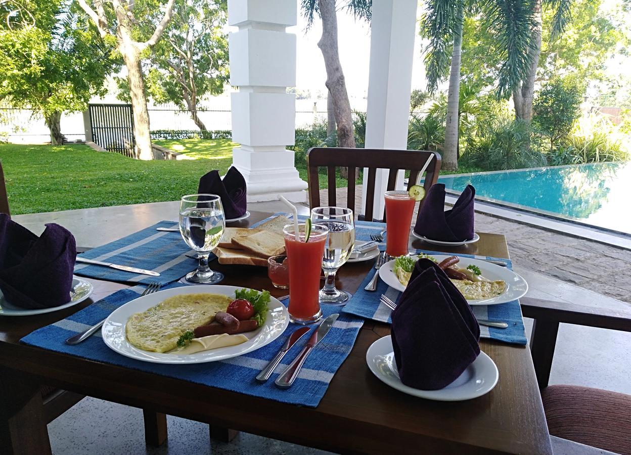 Diya Dahara Lake Resort Yala Exteriér fotografie
